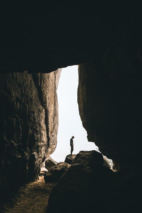 1,000+ Best Canyon Photos · 100% Free Download · Pexels Stock Photos Travel Wisdom, Resurrection Day, Adventure Aesthetic, In The Shadows, The Shadows, Travel Adventure, Travel Goals, Beautiful Places To Visit, Tour Guide