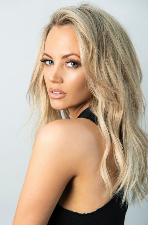 Samantha Jade, Sketching Ideas, Funny Pics, Pretty Face, Beauty Women, Random Stuff, You Never, Jade, Blonde