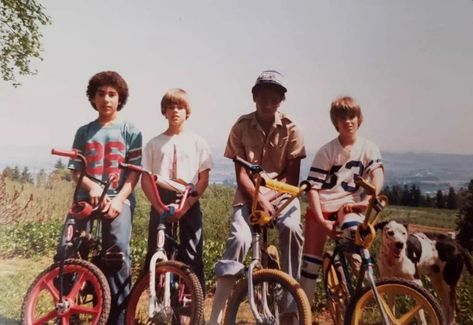 Bike Aesthetic, Camping Aesthetic, 80s Aesthetic, Vintage Americana, Dirty Dancing, Kids Bike, Vintage Summer, Old Pictures, Bike Ride