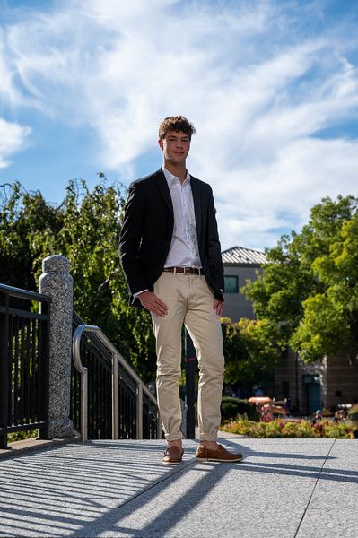 Jonathan Bowen - Vicki B Photography Teen Business Casual, Dude Style, Men Portraits, Charlie Carver, Noblesville Indiana, Senior Photos Boys, College Senior Pictures, Senior Boy Photography, Prom Couples