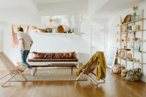 We're Obsessed With Scandifornian Style, an Interior Design Trend You Already Know and Probably Love Scandifornian Style, Newport Beach Homes, California Surf, Open Space Living, Beach Cottage Decor, Beach Cottages, Architect Design, Interior Design Trends, White Walls