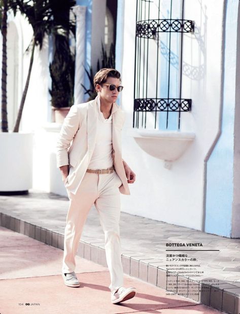 Miami Mens Fashion, Miami Vice Fashion, White Outfit For Men, Party Outfit Men, Miami Outfits, New Retro Wave, All White Outfit, Stylish Jeans, Miami Vice