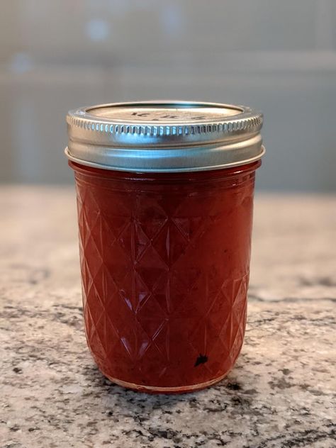 Carolina Reaper Strawberry Jam : hotsaucerecipes Carolina Reaper Jelly Recipe, Carolina Reaper Pepper Recipes, Carolina Reaper Salsa Recipe, Carolina Reaper Recipe, Salsa Canning Recipes, Easy Apple Dumplings, Carolina Reaper Pepper, Pepper Jelly Recipes, Preserving Recipes