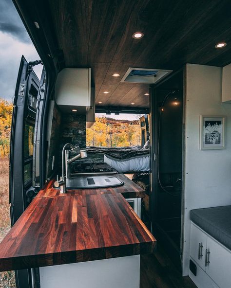 178 Likes, 7 Comments - Vanlife | Kipp & Anne (@roadlifeadventures) on Instagram: “Over the past nine months, I've built out a Ram Promaster into the 4-season tiny home/adventure van…” Caravan Vintage, Diy Campervan, Adventure Van, Sprinter Van Conversion, Van Life Diy, Campervan Interior, Camper Van Conversion Diy, Ram Promaster, Camper Van Conversion