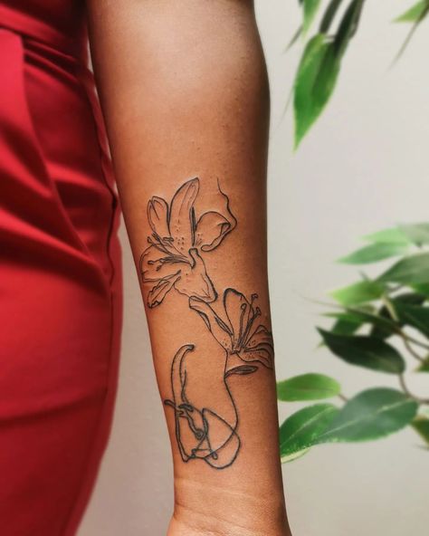 Tattoo Ideas Female Shading, Tattoo With Lily Flowers, Line Art Lily Tattoo, Lily Stargazer Tattoos, Lillies Tattoo Designs, Tiger Lily Tattoos For Women, Abstract Tattoo Flower, Lily Wrap Around Tattoo, Lily Tattoo On Arm