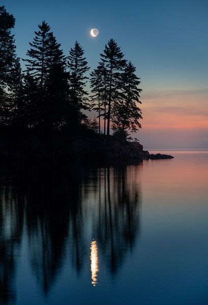 North Shore of Lake Superior - Ken Harmon Lake Photography, Pastel Landscape, Lake Painting, San Juan Islands, Moon Painting, Lake Sunset, Landscape Artwork, Lake Superior, Foto Inspiration