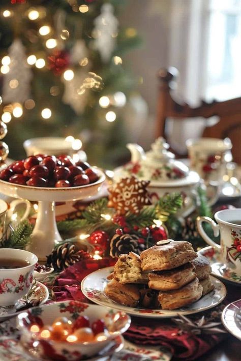 Winter Tea Party Ideas, Bridgerton Christmas, French Entertaining, Winter Tea Party, Christmas Setup, Golden Bday, Christmas Afternoon Tea, Christmas Tea Party, Afternoon Tea Recipes