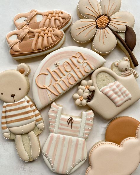 Baby Chiara, Cookie Themes, Onesie Cookies, Cookies Theme, Crazy Cookies, Cookie Decorating Party, Baby Cookies, Cookies For Kids