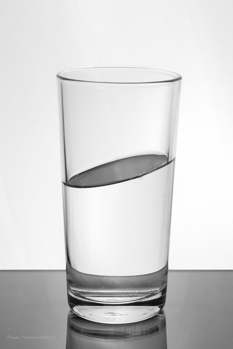 Water level |b&w still life Glass Cup Photography, Still Life Black And White, Structures Art, Glass Still Life, Milk Photography, Glass Half Full, Water Level, White Cups, Still Life Art