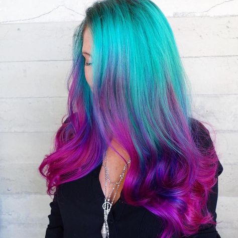 purple hair mermaid hair Mermaid Hairstyles, Teal Hair Color, Lovely Hairstyles, Sunset Hair, Pink Ombre Hair, Hairdressing Training, Dyed Hair Pastel, Mermaid Magic, Dramatic Hair