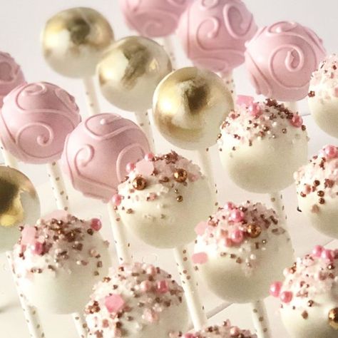 🍡 Aledo Cake Pop Shop 🍡 on Instagram: "Pink & gold cake pops for a Sweet Sixteen birthday! #pinkandgoldcakepops" Sweet 16 Cake Pops, Sweet 16 Cake Pops Ideas, Rose Gold Cake Pops, Light Pink And Gold Cake, Wedding Treats Table, Pink Gold Cake, Pink Cake Pops, Rose Gold Cake, Sweet 16 Party Decorations