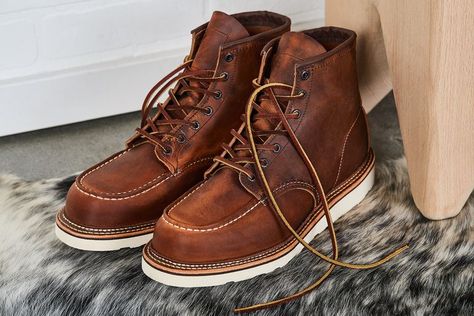 Red Wing Heritage Moc Toe Boot Red Wing Moc Toe Outfit, Red Wing Boots Men, Red Wings Boots, Red Wing Heritage Boots, Boots With Jeans, Boots Men Outfit, Boots Outfit Men, Wing Boots, Moc Toe Boots