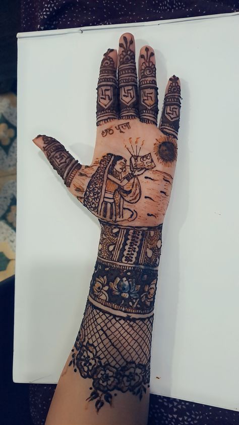 Try out this mehndi design on yoyr special occasion #chath pooja Chath Puja Mehndi Designs, Chhath Mehndi Design, Hand Mehendi Ideas Simple, Chath Puja Mehendi Design, Chhath Puja Mehndi Design, Chhat Puja Mehndi Designs, Chath Puja, Simple Mehendi, Mehedi Design