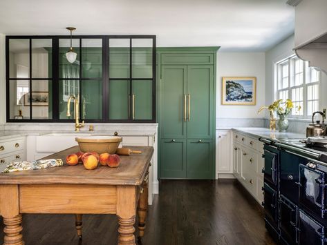 Old-world vibes infuse a couple’s hands-on renovation, pulled off at the height of the pandemic. Creamy Kitchen, Aga Kitchen, Mirror And Sconces, Painted Pantry, Maine Homes, Kitchen Details, Kitchen Cabinets Decor, Kitchen Gallery, Walnut Table