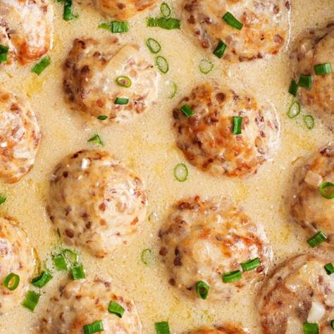 Pioneer Woman Swedish Meatballs Pioneer Woman Meatballs, Crockpot Freezer Dump Meals, Freezer Dump Meals, Low Carb Taco Seasoning, Swedish Meatballs Crockpot, Low Carb Slow Cooker Recipes, Keto Slow Cooker, Meatballs And Gravy, Dry Ranch Dressing Mix