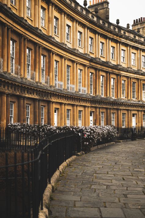 Bath, Somerset Regency Townhouse, Regency Architecture, Curve Building, Regency London, Regency England, Regency House, News South Africa, Classical House, Bath Somerset