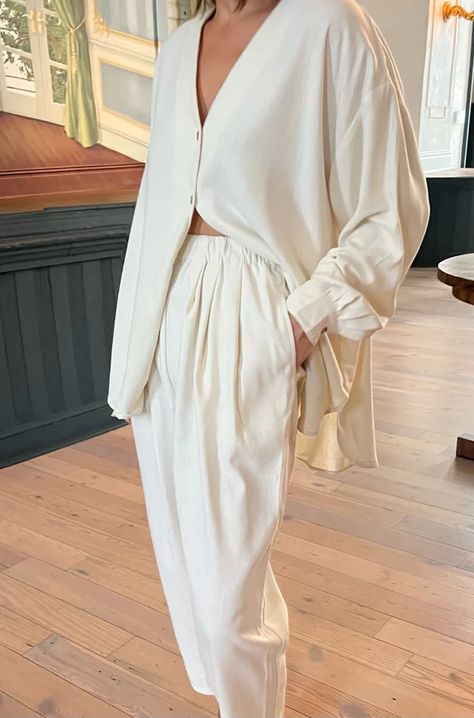 Mode Pop, Oufits Casual, Ribbed Knit Dress, Outfit Trends, Ținută Casual, Silk Pants, Quilted Coat, Mode Inspo, Outfit Casual