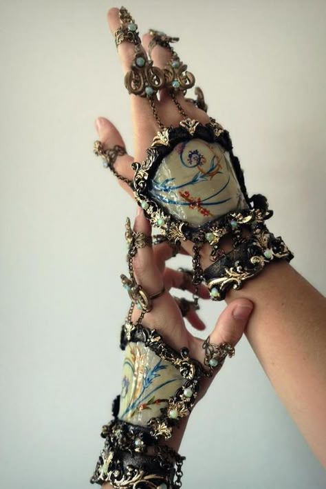 Mode Chanel, Hand Jewelry, Fantasy Jewelry, 가을 패션, Fantasy Clothing, Fantasy Fashion, Character Outfits, Pastel Goth, Costume Design