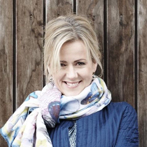 Jojo Moyes Jojo Jojo, Jojo Moyes, Avicii, Favorite Authors, Authors, Good Books, Entertainment, Books