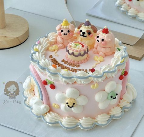 Dog Birthday Cake Aesthetic, Cute Pig Cake, Korean Cute Cake, Korean Cupcakes, Minimal Cake, Orange Birthday Cake, Nature Cake, Kue Macaroon, Cute Bakery