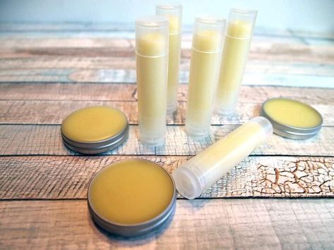 Peppermint Doterra, Vegan Lip Balm Recipe, Homemade Coffee Scrub, Diy Foot Soak, Homemade Lip Balm Recipe, Lip Balm Recipe, Lotion Bars Diy, Diy Lip Balm Recipes, Lotion Bars Recipe