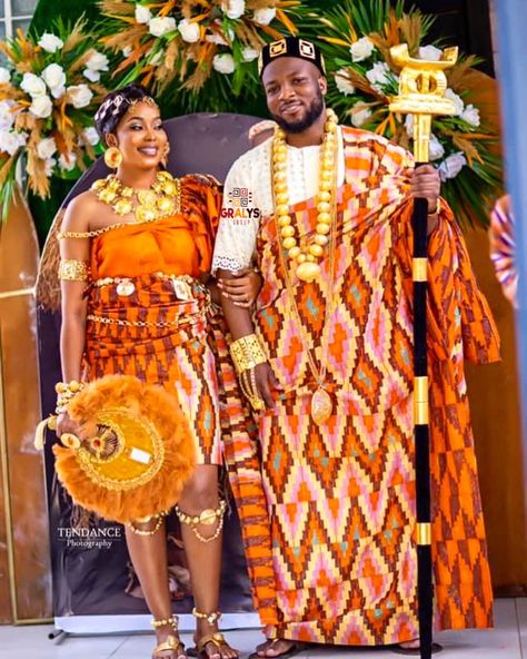 Ghana Culture, Couples African Outfits, African Bridal Dress, Black Swag, African Life, Kente Dress, African Wear Styles For Men, Mother Of The Bride Dresses Long, Kente Cloth