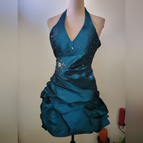 Halter Top Homecoming Dress, Fancy Short Dresses Green Silver, Hoco Inspo Dresses, Iridescent Green Dress, Green Fairy Dress Aesthetic Short, Teal Hoco Dresses, Vintage Hoco Dress, Y2k Blue Mini Length Dress, Blue Green Iridescent Dress