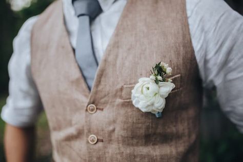 Rustic Wedding Groom Look Country Wedding Groom, Unique Wedding Locations, Rustic Wedding Groom, Rustic Groom, Wedding Groomsmen Attire, Groom Wedding Attire, Brown Vest, Groom Looks, Wedding Groomsmen