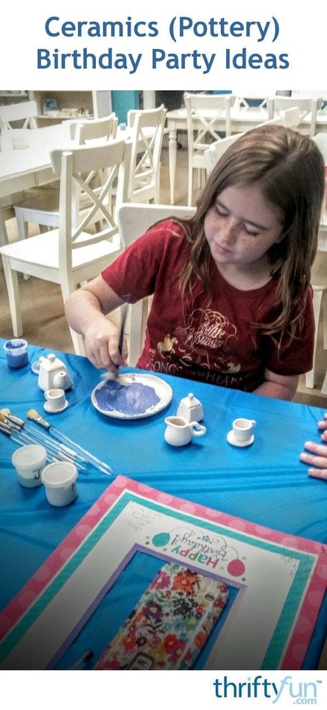 Pottery studios often have fun birthday party options for kids and adults. This is a guide about pottery party for tween birthday. Pottery Birthday Party, Pottery Party, Painting Birthday Party, Birthday Painting, Painting Birthday, Birthday Party For Teens, Fun Birthday Party, Pottery Gifts, Fun Hobbies