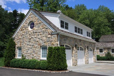 Fairfield House, Breezeway Ideas, Carriage House Garage, Garage Guest House, Carriage House Plans, Garage Addition, Rv Garage, Garage Exterior, European Cottage