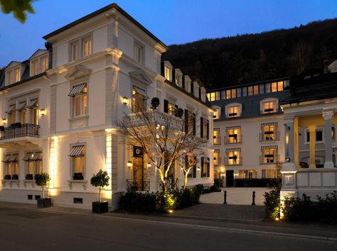 heidelberg suites Germany designed by Michele Bonan Black And White House Exterior, White Exterior Houses, Shop Facade, Small Luxury Hotels, Ace Hotel, Hotel Boutique, Hotel Lobby, Hotel Design, Hotels Design