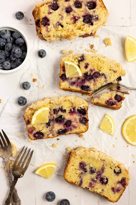 This sourdough blueberry bread is the perfect combination of sweet blueberries and sour lemon flavor. Topped with a butter and sugar crumble and made with sourdough discard, it's an easy and quick recipe to whip up for brunch or as a mid afternoon sweet treat. #FarmhouseOnBoone #SourdoughBlueberryBread #BlueberryBread #BlueberryQuickBread Pawpaw Bread Recipe, Sourdough Bread Machine, Sourdough Blueberry, Lemon Blueberry Loaf, Easy Sourdough Bread Recipe, Sourdough Starter Discard Recipe, Easy Sourdough, Lemon Blueberry Bread, How To Store Bread