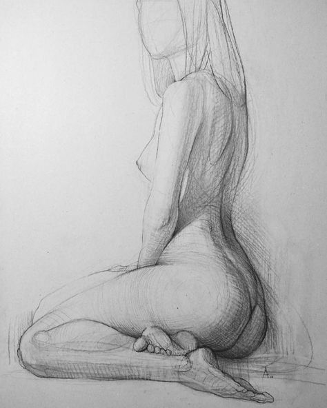 Nude Sketch Art, Woman Sitting Pose Reference, Female Body Draw Sketches, Nude Sketching Ideas, Nude Human Figure Sketches, Charcoal Art Body Figure Drawing, Charcoal Nude Art Woman, Body Image Art, Pencil Drawings Of Girls