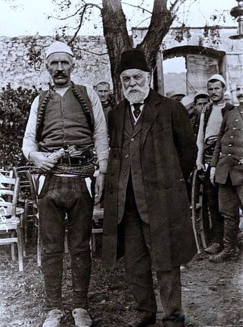 Isa Boletini & Ismail Qemajli Ismail Qemali, Albanian History, Balkan Culture, Albanian Eagle, Albanian Clothing, Avatar Tattoo, Albanian Flag, Rauch Fotografie, Albanian Culture