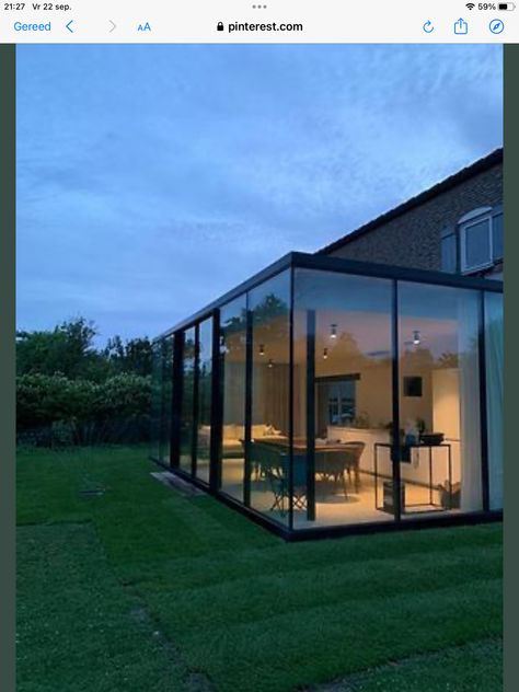 Glass Room Extension, Architecture Extension, Glass Sunroom, Small House Extensions, Extension Veranda, Garden Room Extensions, Room Extensions, Modern Backyard Landscaping, Glass Extension