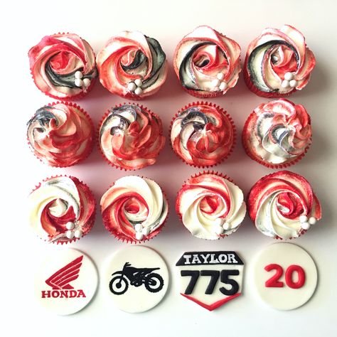 Dirt bike - Honda inspired birthday cupcakes Motocross Cupcakes, Dirt Bike Cupcakes, Motocross Bedroom Decor, Motocross Bedroom, Dirt Bike Party, Bike Birthday, Dirt Bike Birthday, Red Cupcakes, Birthday Themes For Boys