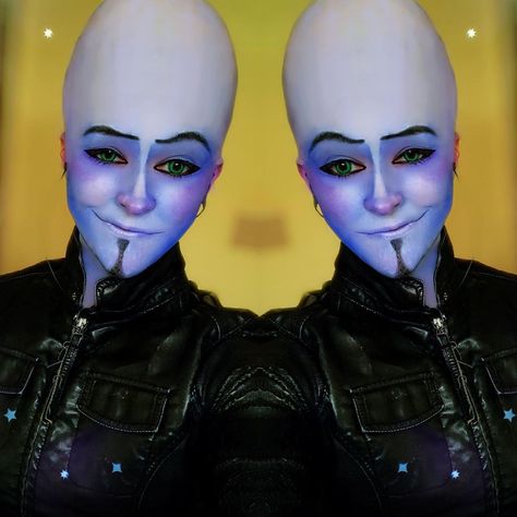 Kitt @ Momocon on Instagram: “Minion : [sniffs suspiciously] Are you wearing Jean Paul Gaultier's "Pour Homme"? Megamind : It's just my natural musk! . Ah, yes.…” Megamind Makeup, Megamind Cosplay, Sfx Ideas, Halloween 2024, Jean Paul, Jean Paul Gaultier, Halloween Ideas, Costume Ideas, Minion