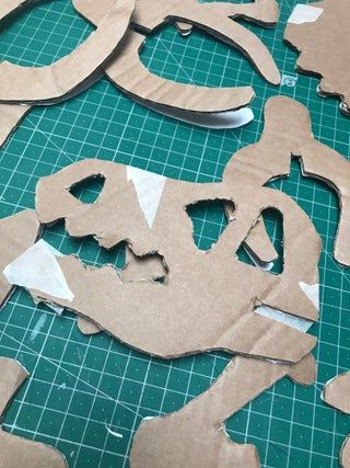 Cardboard Dinosaur Craft, 3d Dinosaur Craft, Dinosaur Halloween Decorations, Diy Dinosaur Skeleton, Dino Bones Craft, Dinosaur Out Of Cardboard, Dinosaur Skeleton Craft, Dinosaur Templates Free Printable, Cardboard Box Dinosaur