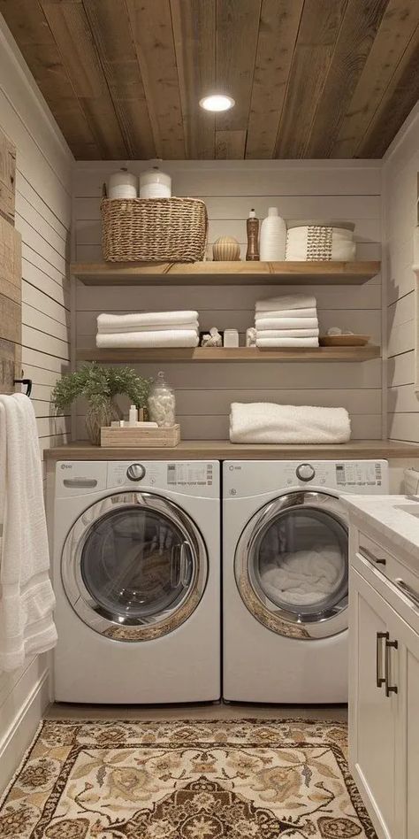 Discover how to transform your laundry room with these top 15 Shiplap Laundry Room Ideas. Create a functional, stylish space that combines beauty and practicality. Get inspired to upgrade your laundry room today! Drømme Bad, Laundry Room Inspo, Koti Diy, Home Designs Exterior, Dream Laundry Room, Laundry Room Layouts, Laundry Room Renovation, Laundry Mudroom, Laundry Room Inspiration