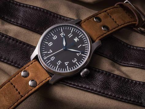 Stowa Flieger Classic 40 Flieger Watch, Iwc Watches, Field Watches, Custom Design Shoes, Custom Boots, Custom Dress, Pilot Watch, Wrist Wear, Shoes Custom