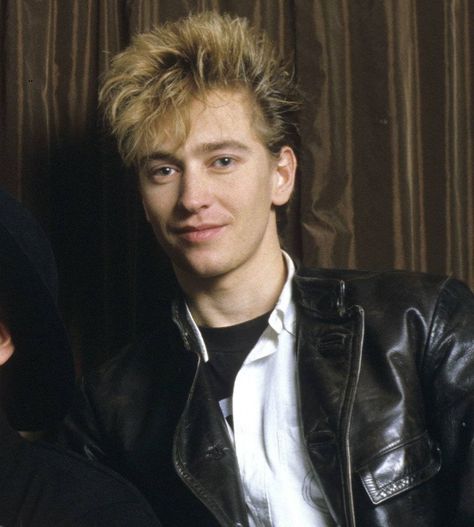 Alan Wilder, Martin Gore, 80s Bands, Dave Gahan, 80s Music, Band Photos, Favorite Hairstyles, Black Gloves, Teenage Years