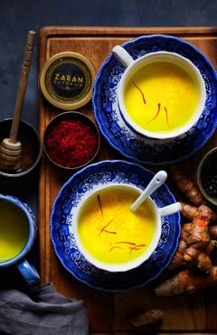 Saffron Health Benefits, Paleo Beverages, Turmeric Milk Recipe, Saffron Cream, Spanish Saffron, Saffron Benefits, Fresh Turmeric Root, Saffron Spice, Milk Benefits