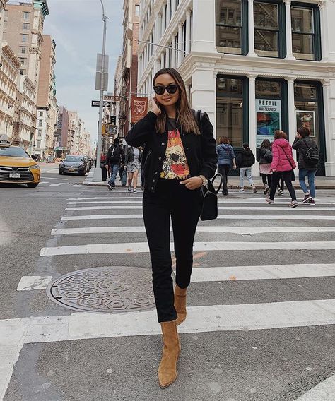 Brown Leather Boots Outfit, Suede Ankle Boots Outfit, Black Jeans Brown Boots, Brown Suede Boots Outfit, Suede Booties Outfit, Brown Booties Outfit, Brown Ankle Boots Outfit, Suede Boots Outfit, Booties Outfit Fall