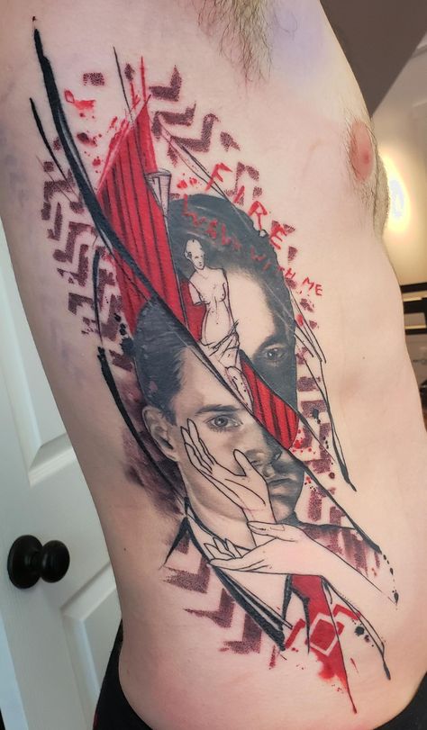 Twin Peaks Agent Cooper, Twin Peaks Tattoo, Agent Cooper, Cooper Black, Prison Tattoos, Black Lodge, Between Two Worlds, R Tattoo, Dalian