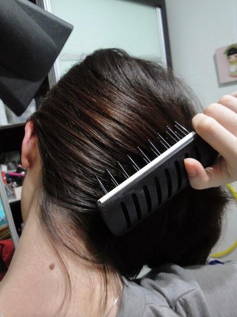 Wrap Dry Blowout, Smooth Blow Dry, Short Hair Drying Techniques, How To Blow Dry Layered Hair, Hair Drying Techniques, Paddle Brush Blow Dry, Blow Dry Tutorial, Digital Lookbook, Best Hair Dryer