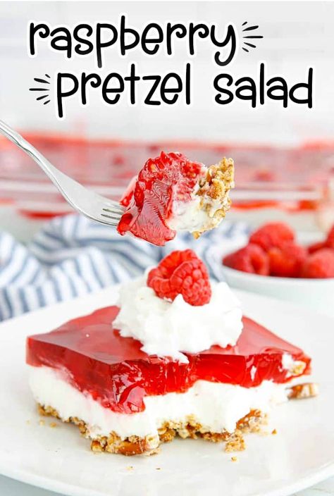 Raspberry Jello Dessert, Raspberry Pretzel Salad, Pretzel Jello, Raspberry Jello, Pretzel Desserts, Jello Dessert, Jello Salads, Jello Dessert Recipes, Layered Dessert