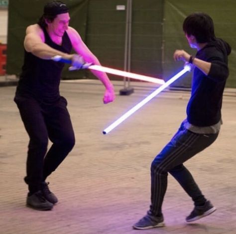 Adam Driver training for TLJ Kyle Ren, Pietro Lombardi, Kylo Ren Adam Driver, Star Wars Canon, Star Wars Cast, Star Wars Kylo Ren, The Force Is Strong, Heath Ledger, Gary Oldman