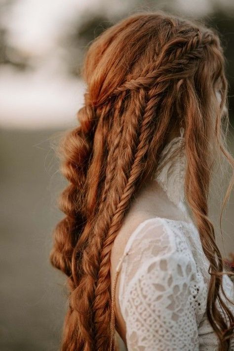 Blonde Boho Braids, Braids Easy, Celtic Hair, Medieval Hairstyles, Viking Hair, Fairy Hair, Vlasové Trendy, Fantasy Hair, Boho Braids