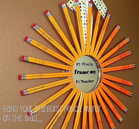 This would be so cute in a teacher's room to frame a picture of the "student of the week" or something similar - I love it! Pencil Wreath, Starburst Mirror, Teacher Craft, Cadeau Diy, Sunburst Mirror, Wreath Diy, Teacher Appreciation Week, Gifts For Teachers, Dollar Store Crafts