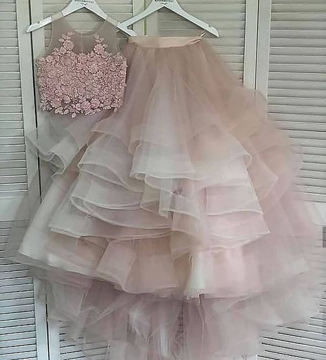 Gonna In Tulle, Lehnga Dress, Kids Dress Wear, Kids Dress Patterns, Clothes Girl, Indian Gowns Dresses, Kids Fashion Dress, Kids Designer Dresses, Indian Bridal Outfits